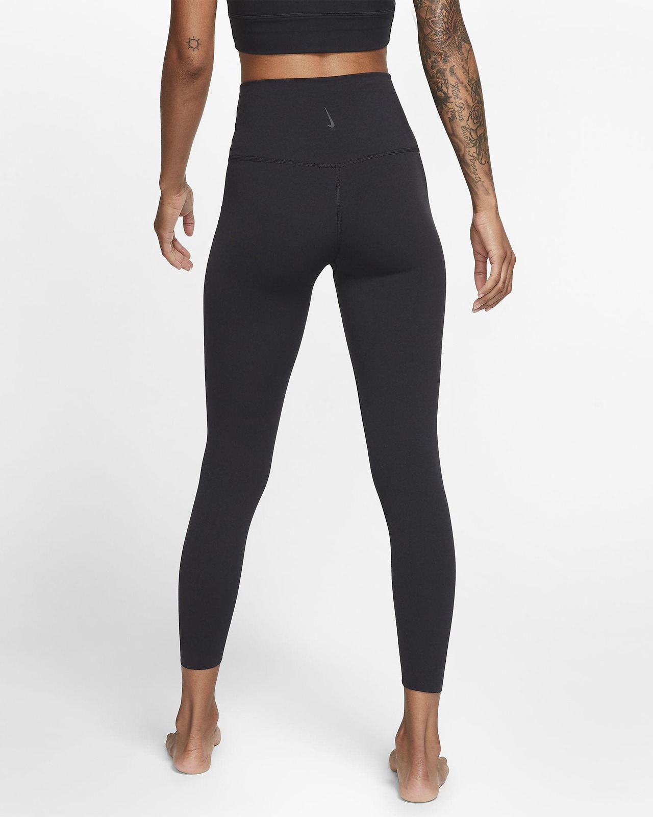 Nike Women's The Nike Yoga Luxe 7/8 Tight (Black/Sail, Size XL US)